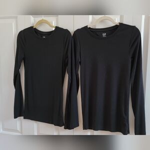 GAP Modern Crew Neck Long Sleeve T Shirts